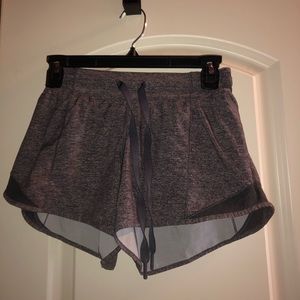 grey LULU short